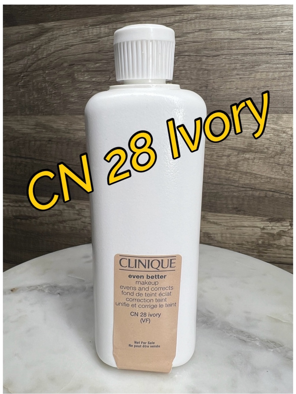 Clinique Even Better Makeup Evens and Corrects Foundation CN 28 Ivory